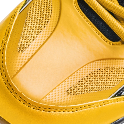 court badminton shoes
