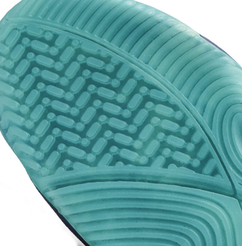 court badminton shoes