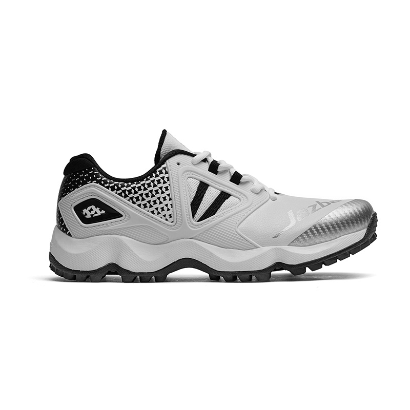 sports shoes for cricket